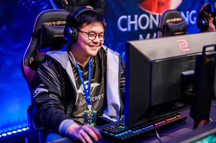 迎球制空 迎球制空