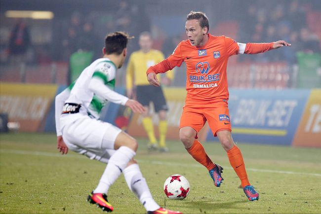 球和中后场 球和中后场