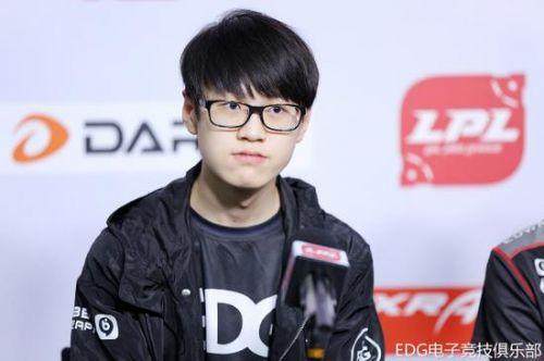 统的防守反